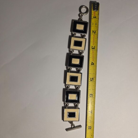 Geometric Black white Enamel Bracelet Silver-Tone Links Toggle Clasp yin yang - Picture 3 of 3